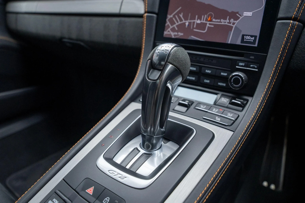 Porsche 718 Cayman Cayman Gt4 Rs S-a 2023 Silver #35
