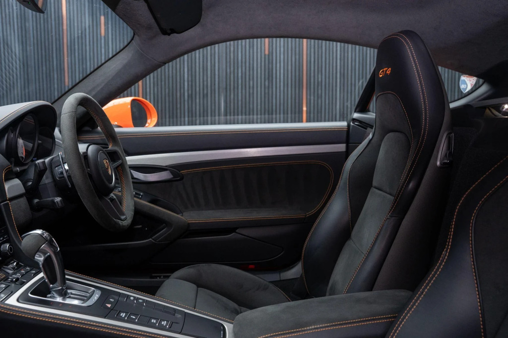 Porsche 718 Cayman Cayman Gt4 Rs S-a 2023 Silver #43