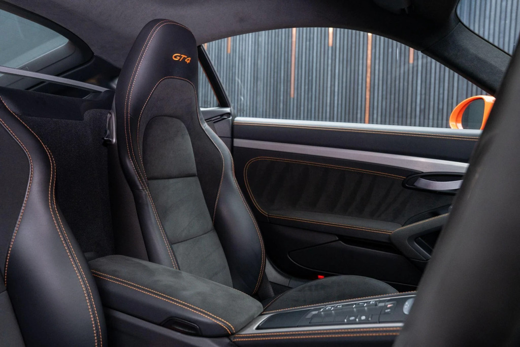 Porsche 718 Cayman Cayman Gt4 Rs S-a 2023 Silver #25