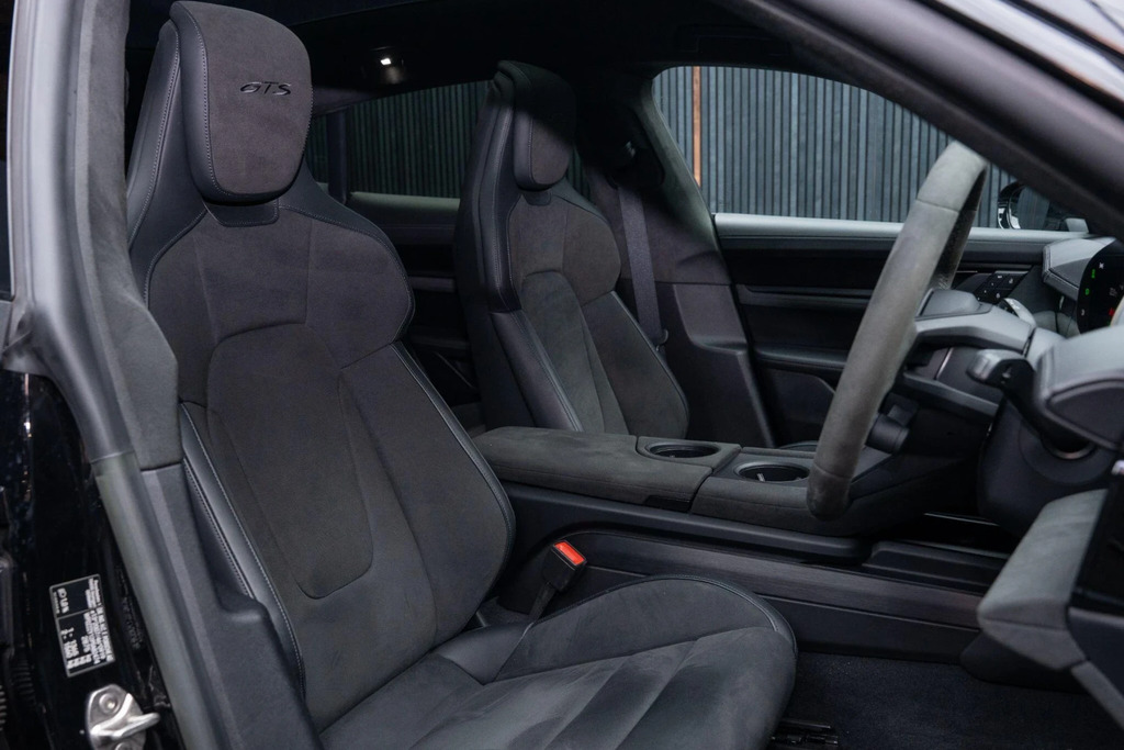 Porsche Taycan 420Kw 4S 93Kwh Grey #40