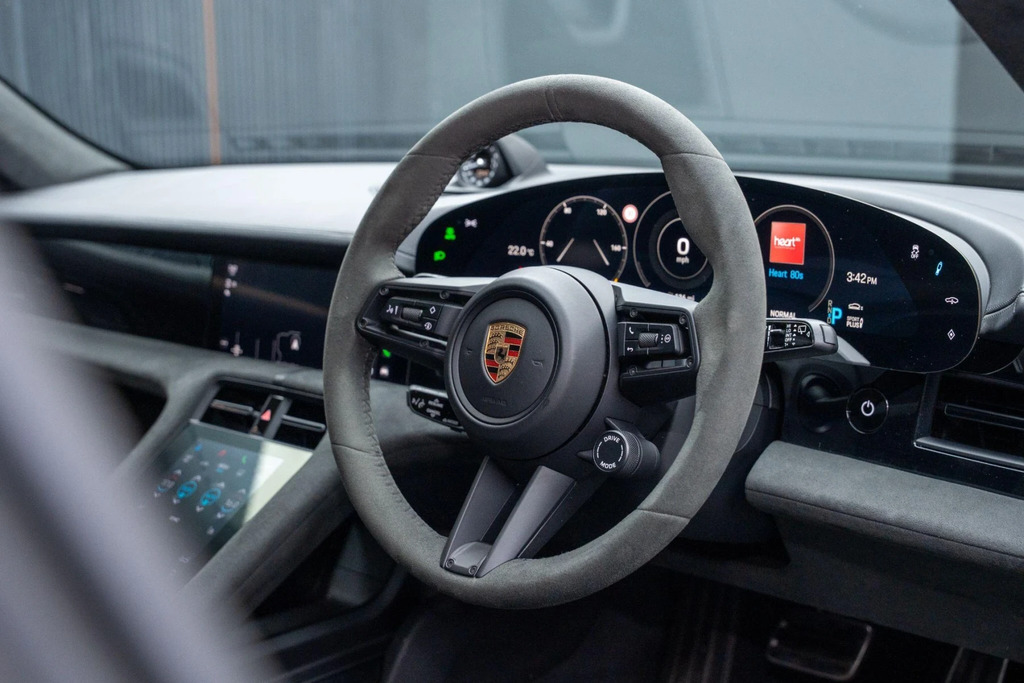 Porsche Taycan 420Kw 4S 93Kwh Grey #32
