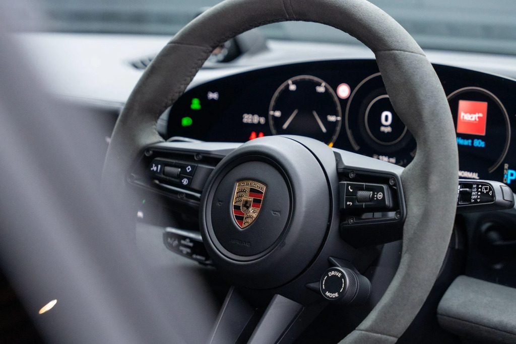 Porsche Taycan 420Kw 4S 93Kwh Grey #30