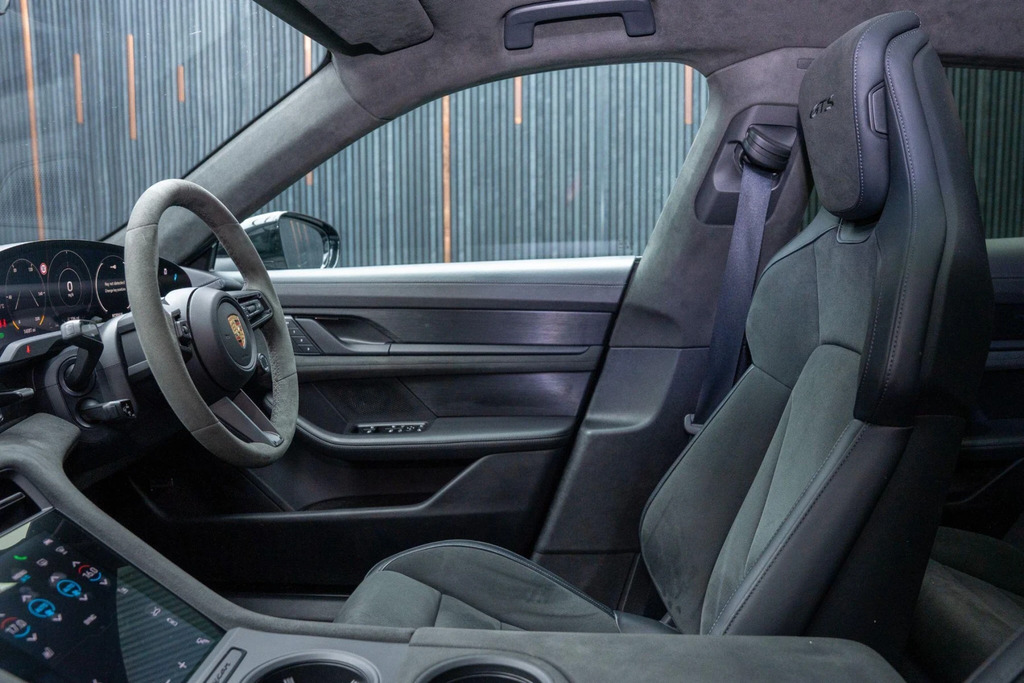Porsche Taycan 420Kw 4S 93Kwh Grey #36