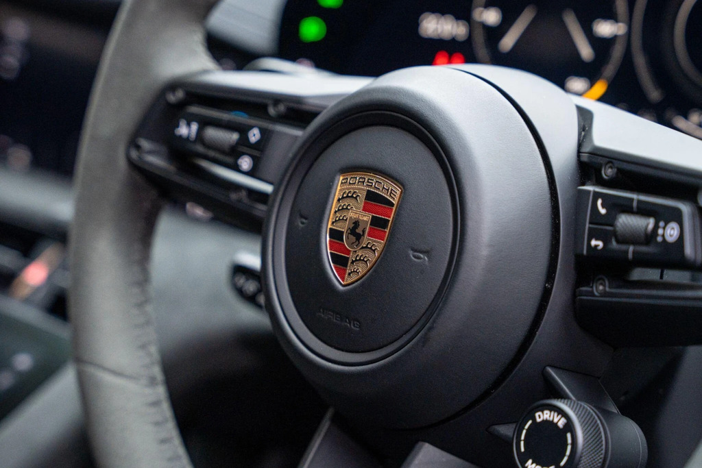 Porsche Taycan 420Kw 4S 93Kwh Grey #26