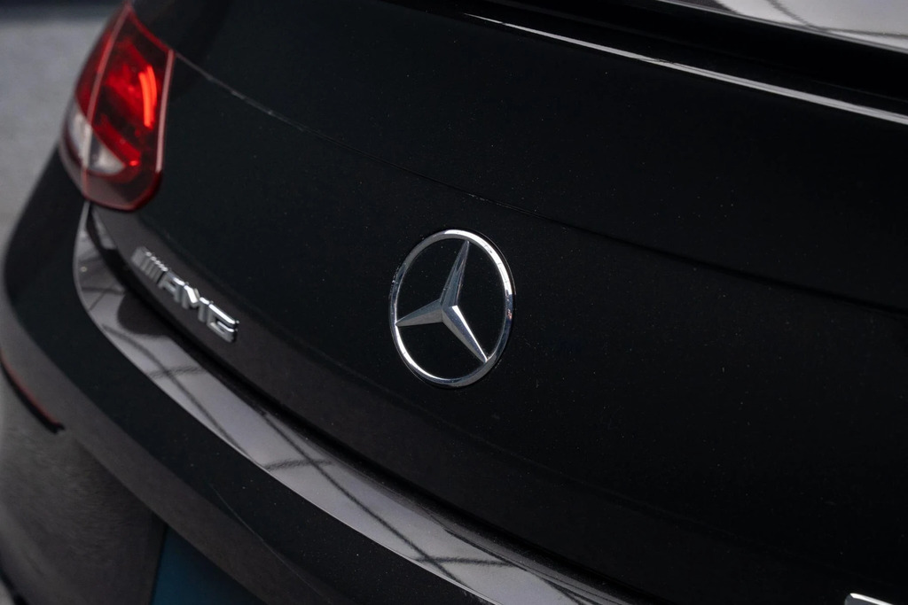 Mercedes-Benz C Class 2.0 C300d Amg Line Premium Cabriolet Red #39