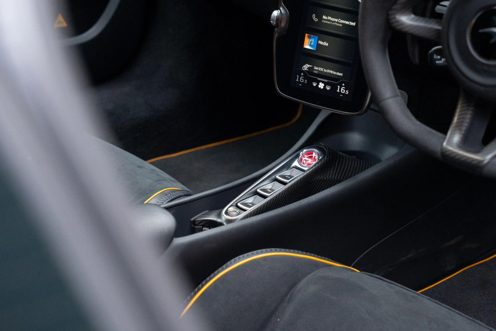 McLaren Artura V6 Phev Dct Silver #33