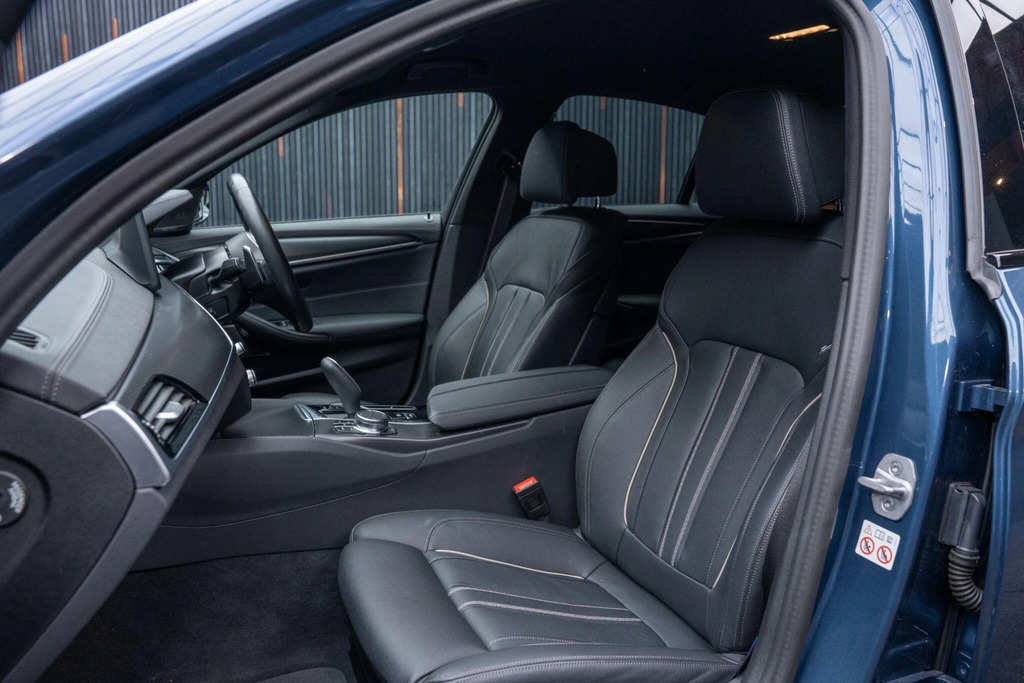BMW 5 Series 520D M Sport Touring Grey #35