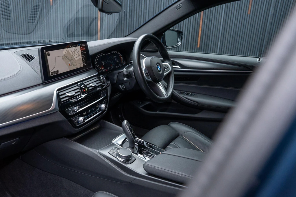 BMW 5 Series 520D M Sport Touring Grey #40