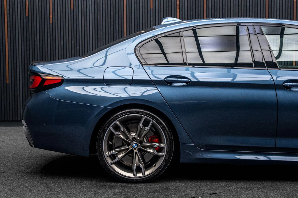 BMW 5 Series 520D M Sport Touring Grey #22