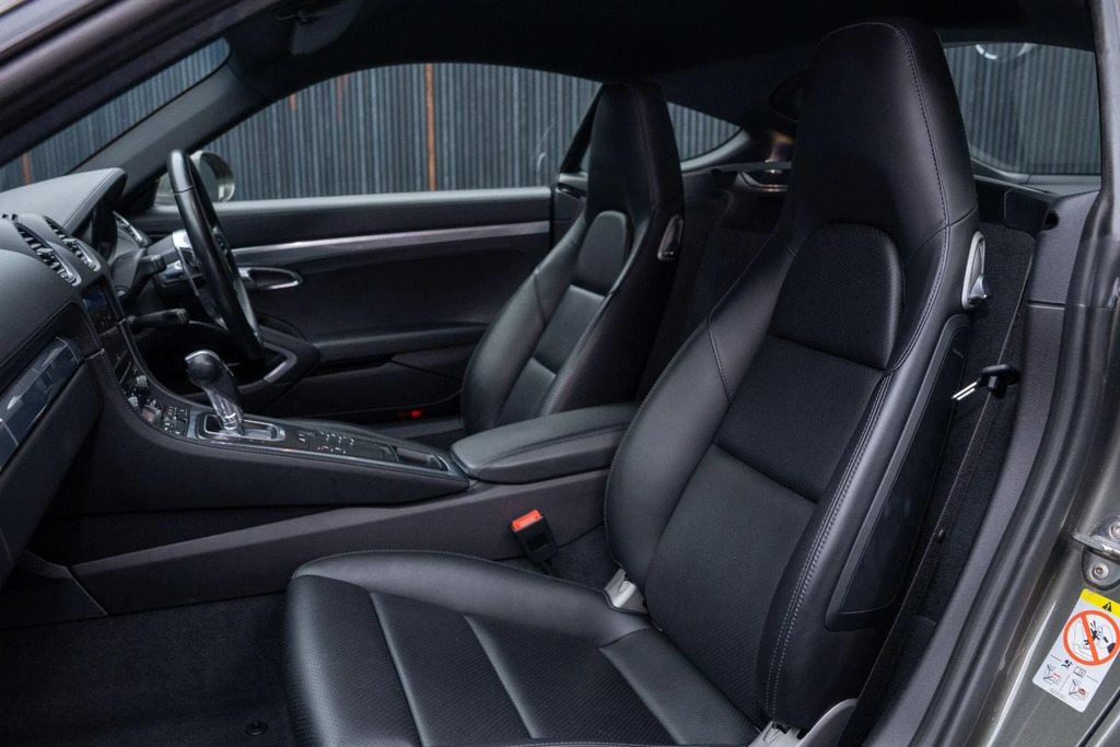 Porsche 718 Cayman Gt4 Pdk Euro 6 Black #17