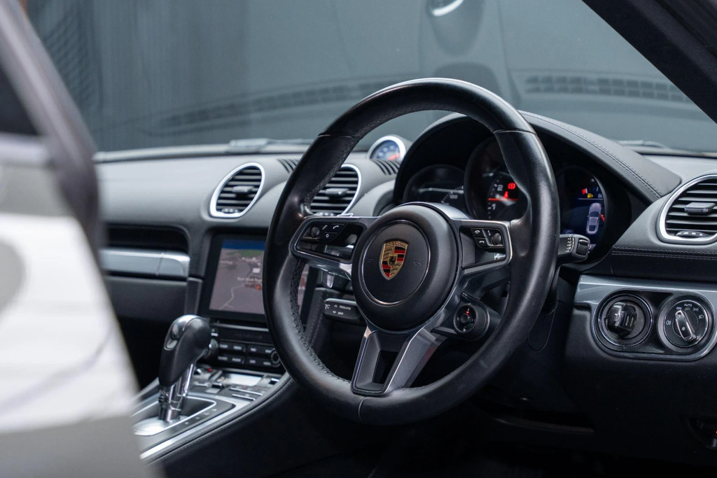 Porsche 718 Cayman Gt4 Pdk Euro 6 Black #23