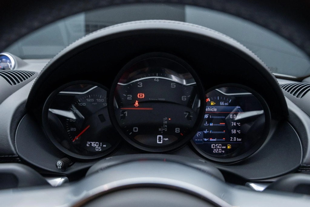 Porsche 718 Cayman Gt4 Pdk Euro 6 Black #21