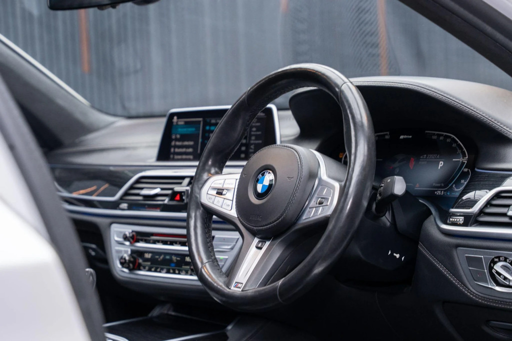 BMW 7 Series 730D Xdrive M Sport Red #26
