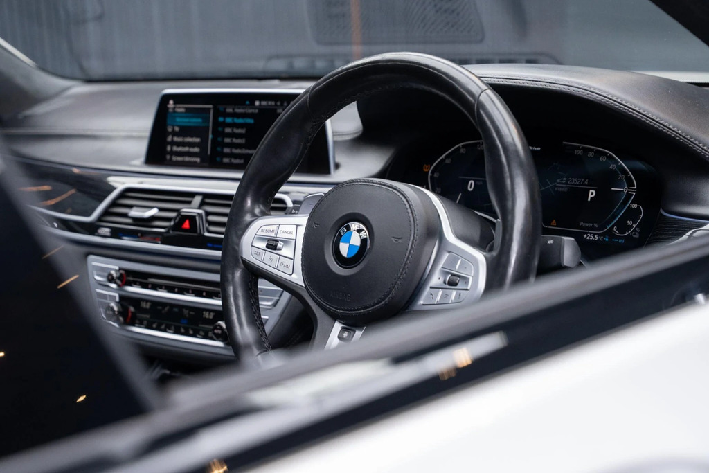 BMW 7 Series 730D Xdrive M Sport Red #11