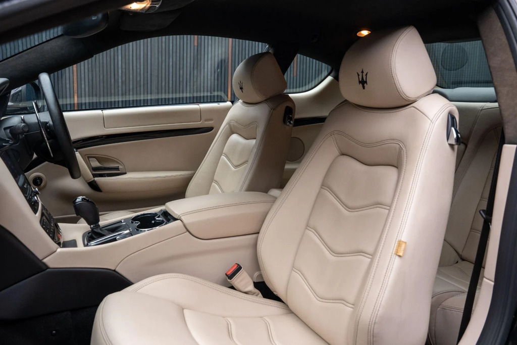 Maserati GranTurismo 4.7 V8 S Euro 5 Black #2