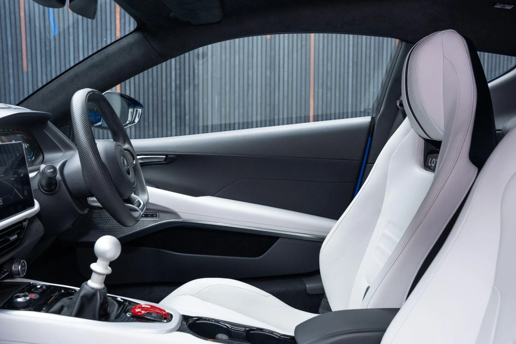 Lotus Emira 2023 3.5 V6 First Edition Euro 6 Blue #37