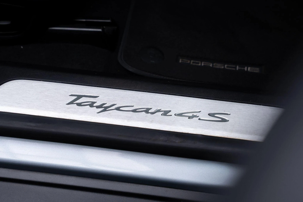Porsche Taycan 340Kw 4S 105Kwh 5 Seat Grey #41