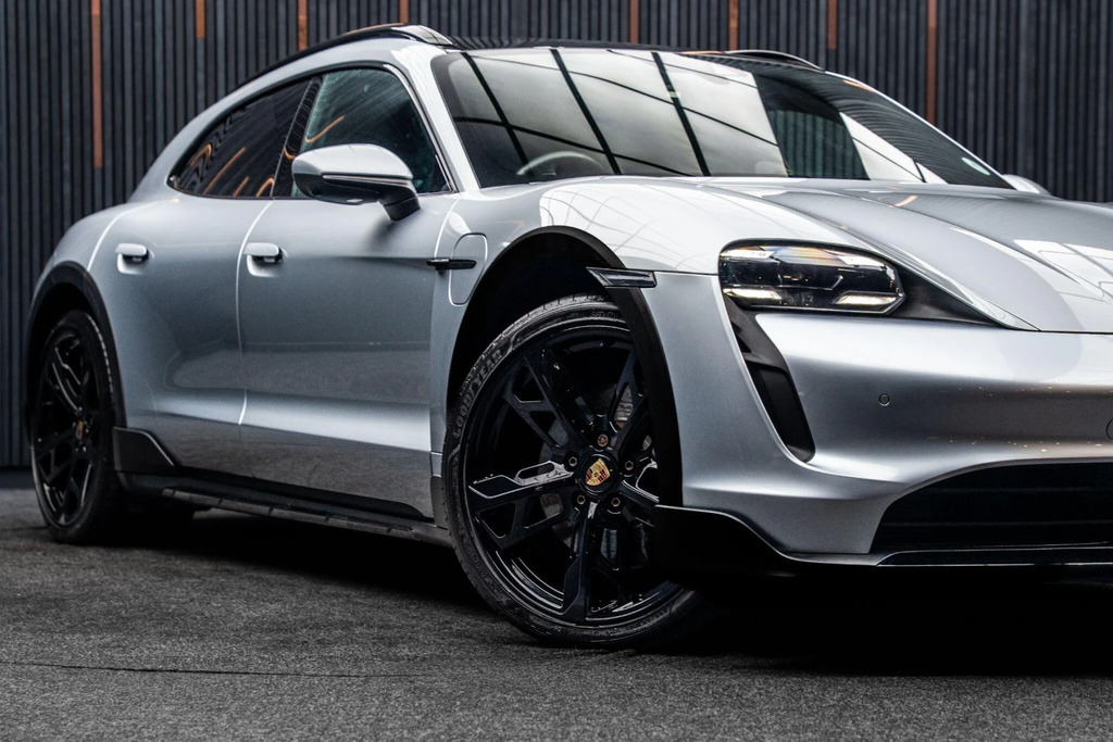 Porsche Taycan 340Kw 4S 105Kwh 5 Seat Grey #21