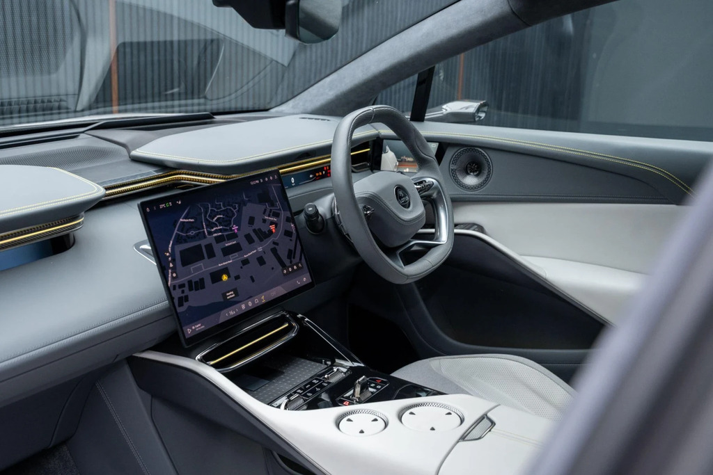 Lotus Eletre 675Kw R 112Kwh 2023 Black #41