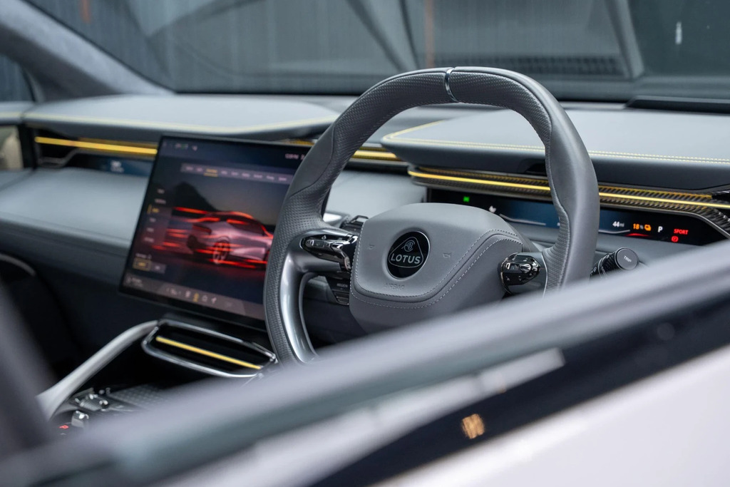 Lotus Eletre 675Kw R 112Kwh 2023 Black #20