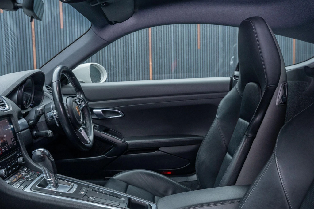 Porsche 718 Cayman 2.5T Gts Pdk Euro 6 Ss Black #33