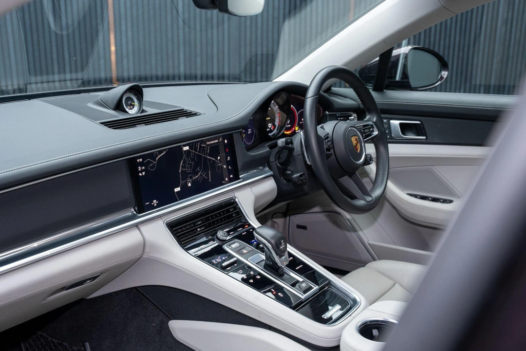 Porsche Panamera 2.9 V6 4 Platinum Edition Sport Turismo Purple #41