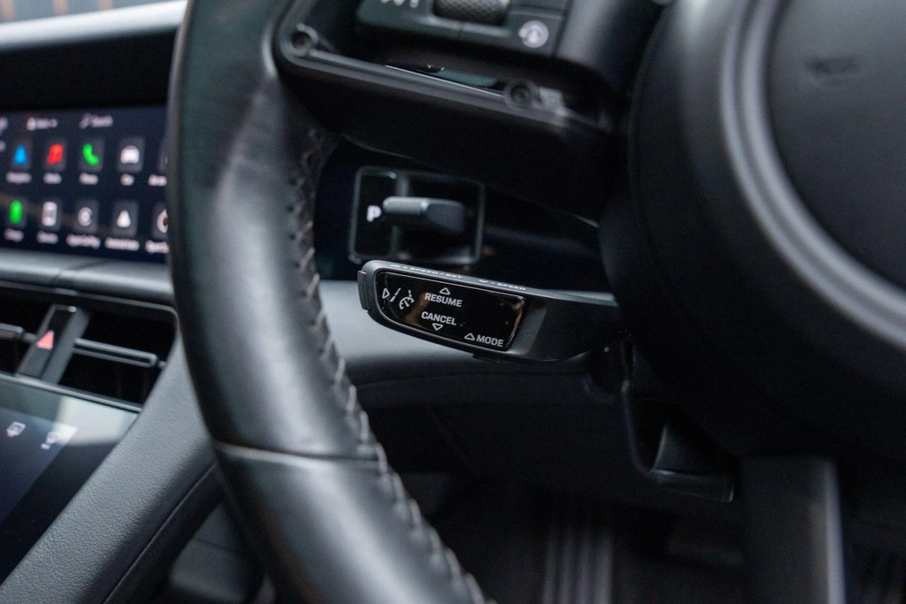 Porsche Taycan 390Kw 4S 79Kwh 5 Seat Silver #24