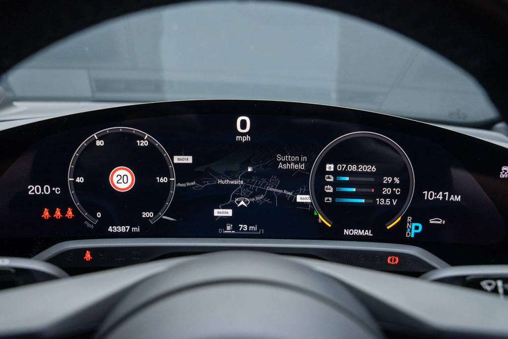Porsche Taycan 390Kw 4S 79Kwh 5 Seat Silver #27
