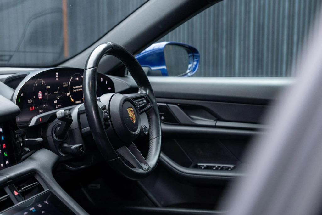 Porsche Taycan 390Kw 4S 79Kwh 5 Seat Silver #34