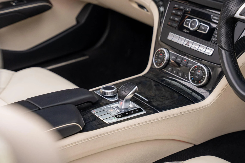 Mercedes-Benz SL Class 4.7 Amg Sport Roadster White #22