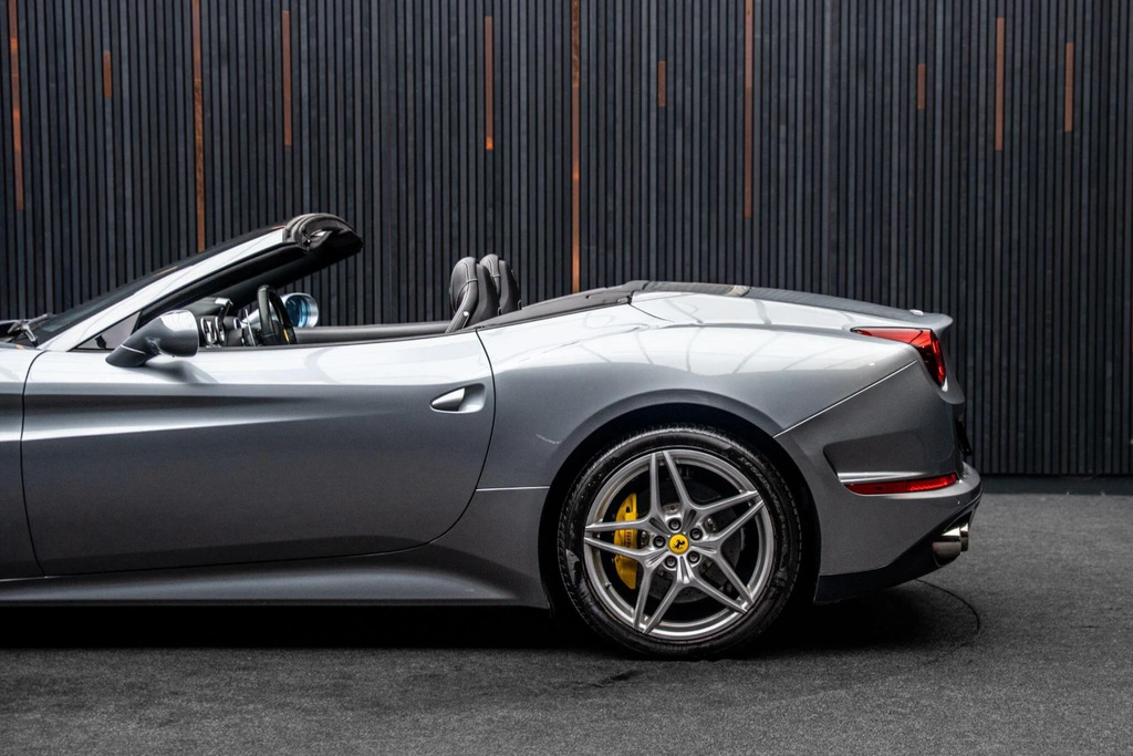 Ferrari California California Tdd Hele Red #12