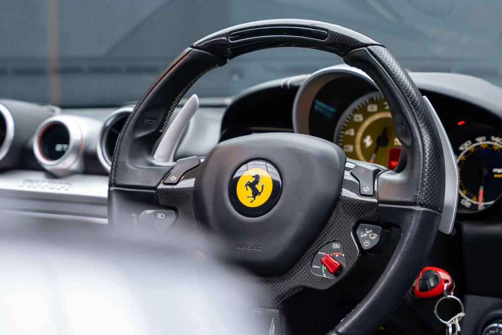 Ferrari California California Tdd Hele Red #11