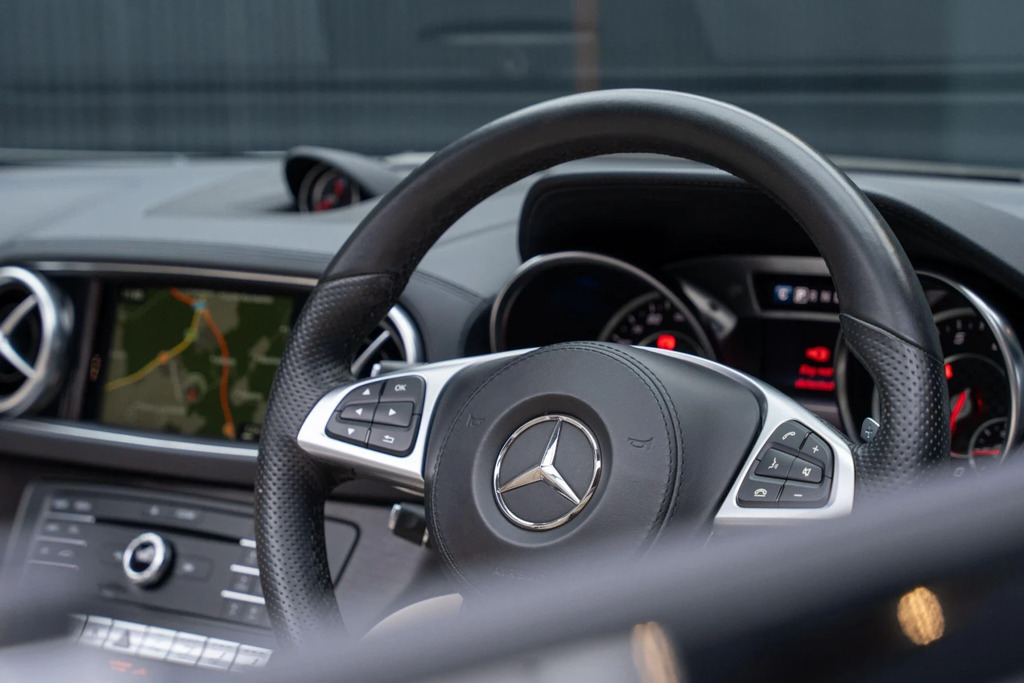 Mercedes-Benz SL Class 4.7 Sl500 V8 Amg Line Premium G-tronic Euro 6 Black #40