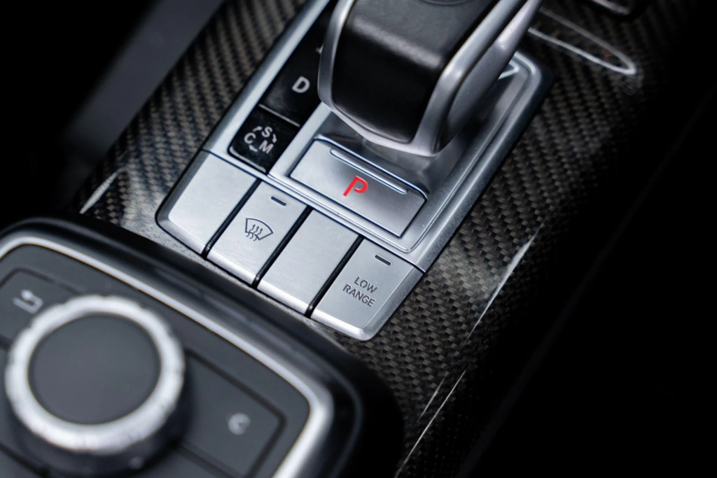 Mercedes-Benz G Class G350d Tip White #26