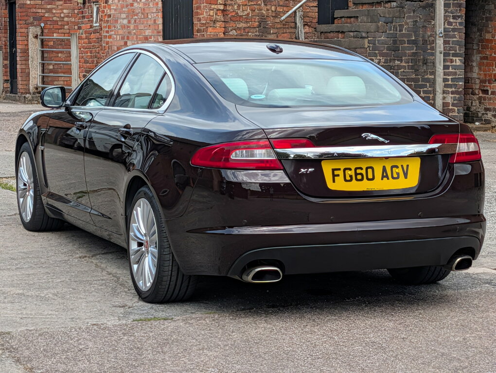 Jaguar XF 3.0D V6 Premium Luxury Saloon Euro Red #3
