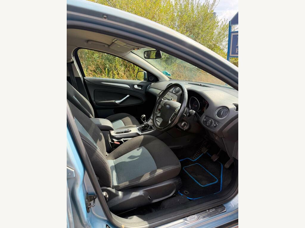 Ford Mondeo Estate 2.0 Tdci Zetec 200958 Silver #13