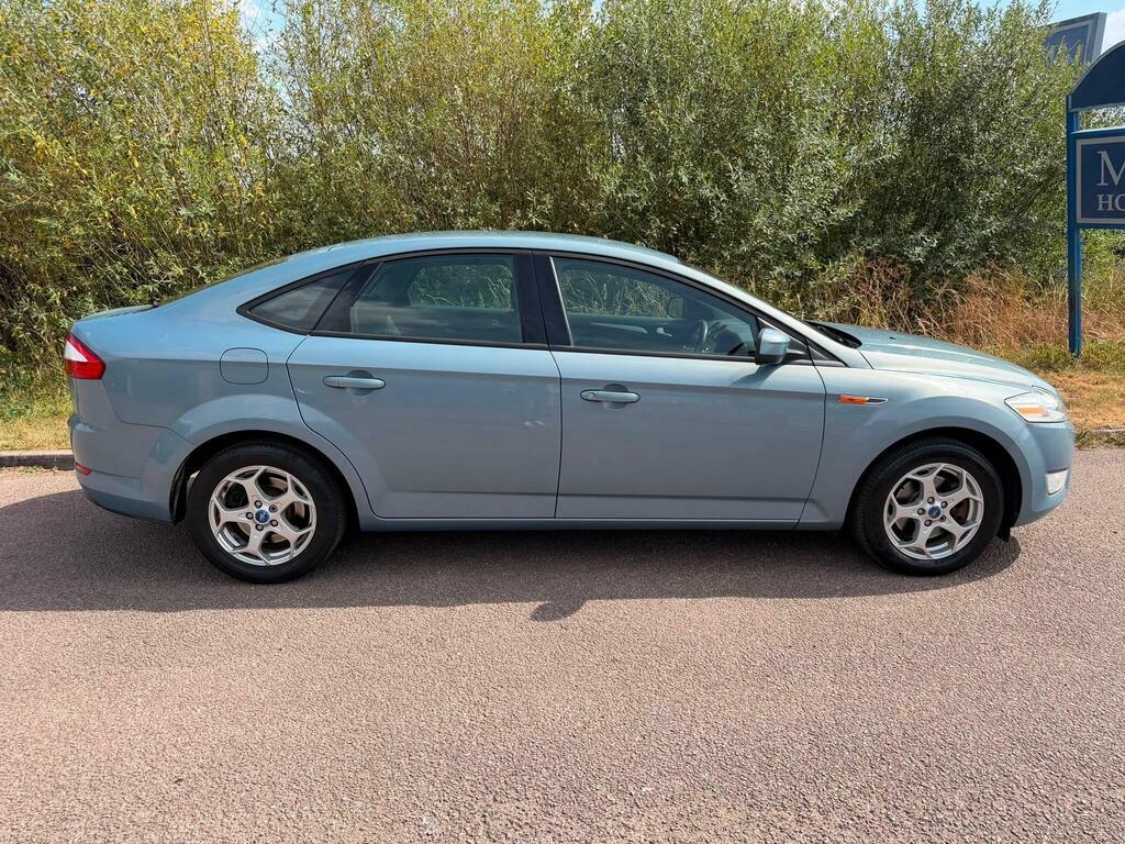 Ford Mondeo Estate 2.0 Tdci Zetec 200958 Silver #8