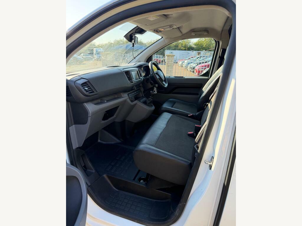 Vauxhall Vivaro 50Kwh Combi Mpv Lwb 9 Seat, 7.4 #10