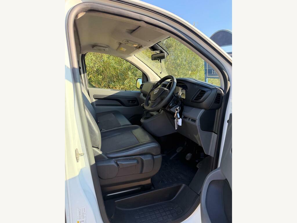 Vauxhall Vivaro 50Kwh Combi Mpv Lwb 9 Seat, 7.4 #9