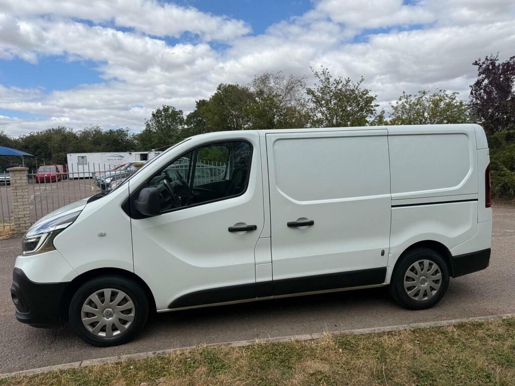 Renault Trafic 2.0 Dci Energy 28 Business Swb Standard Roof Euro White #4
