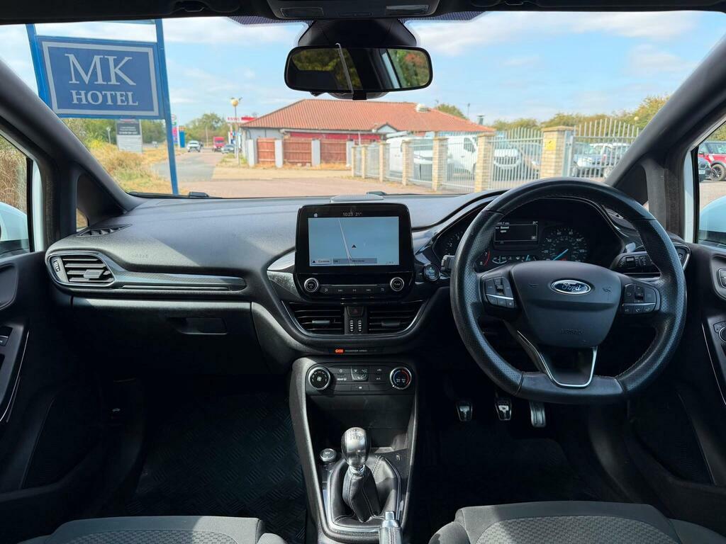 Ford Fiesta Ford Fiesta 1.0 Fiesta Zetec T Silver #10