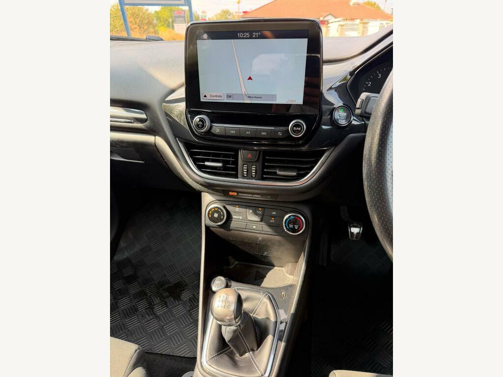Ford Fiesta Ford Fiesta 1.0 Fiesta Zetec T Silver #13