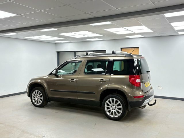 Skoda Yeti 2.0 Tdi Se Business Outdoor 4Wd Brown #5