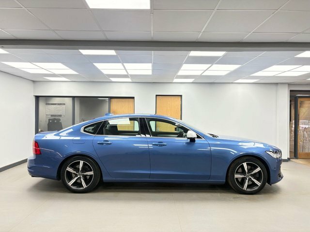 Volvo S90 2.0 D5 Powerpulse R-design Saloon Blue #3