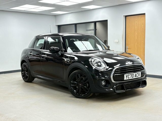 Mini Hatch 1.5 Cooper Sport Hatchback Euro Black