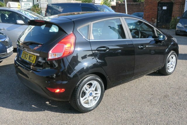 Ford Fiesta 2013 1.6 Zetec Hatchback Powershift Eur Black #2