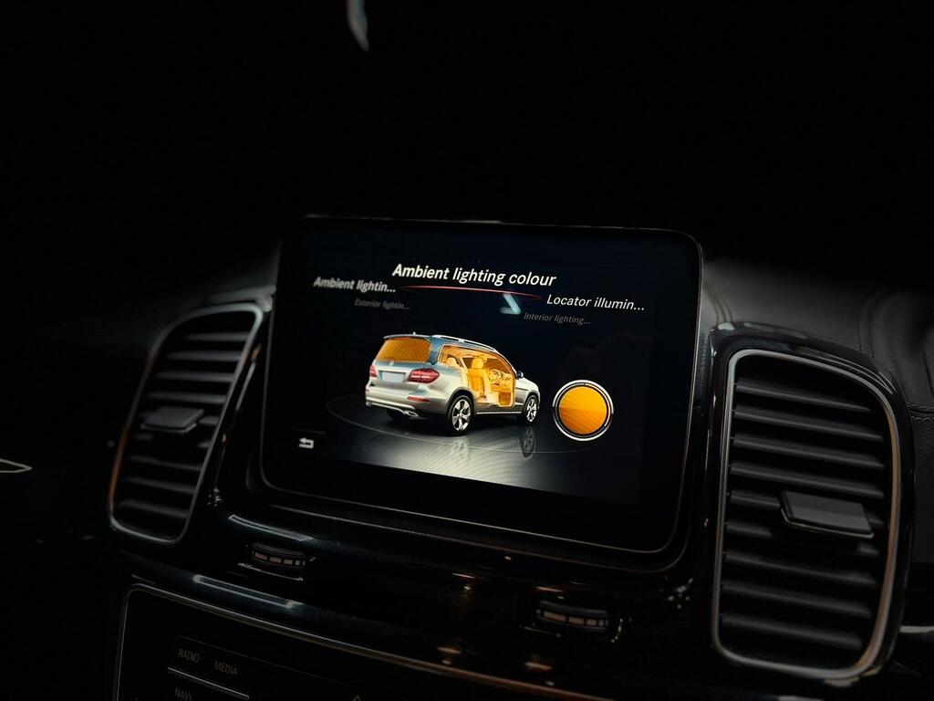 Mercedes-Benz GLS Class Gls 350D 4Matic Designo Line 9G-tronic Black #38