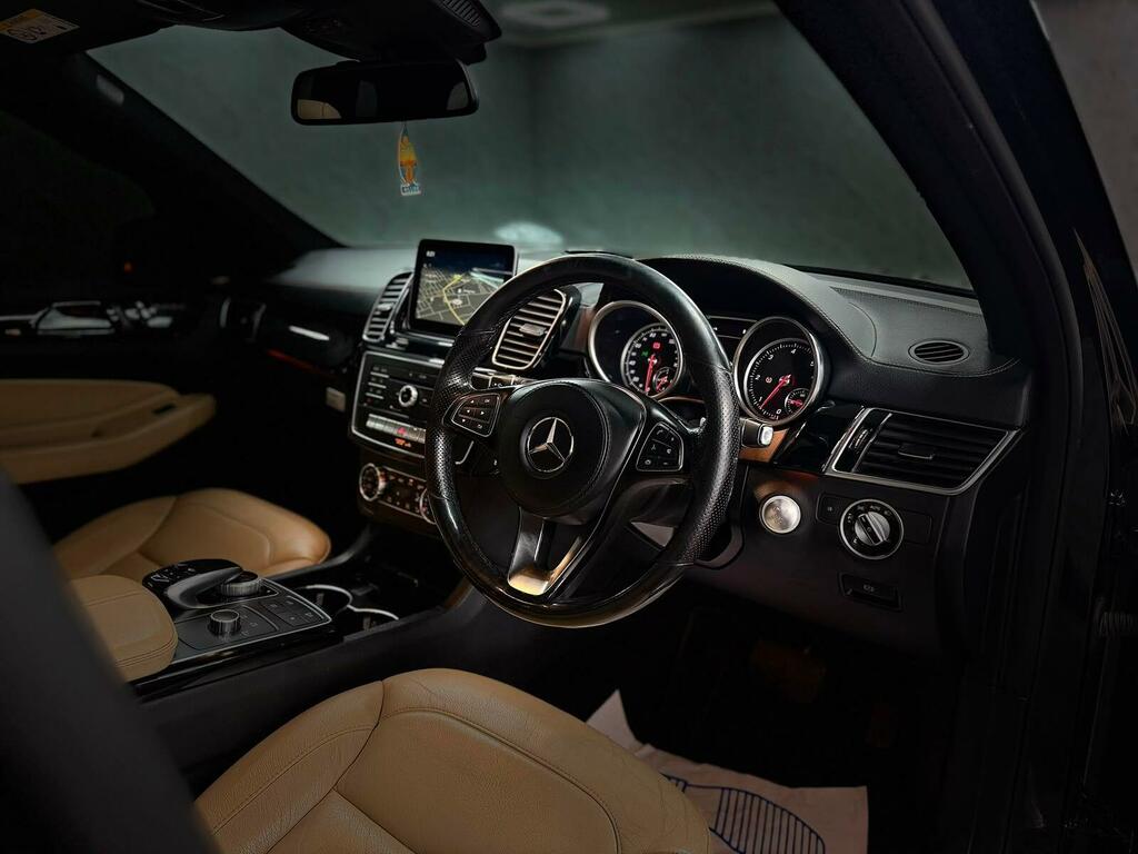 Mercedes-Benz GLS Class Gls 350D 4Matic Designo Line 9G-tronic Black #29