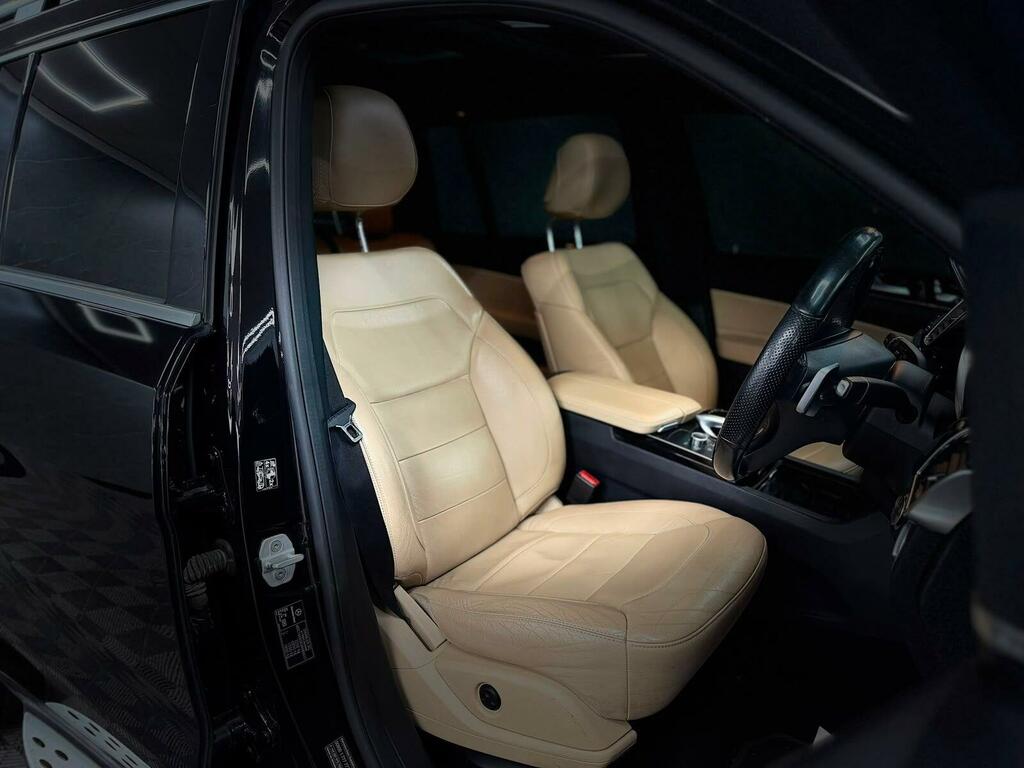 Mercedes-Benz GLS Class Gls 350D 4Matic Designo Line 9G-tronic Black #41