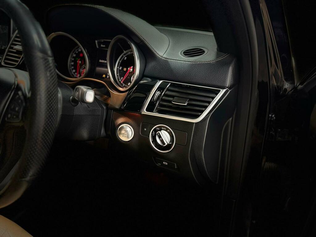 Mercedes-Benz GLS Class Gls 350D 4Matic Designo Line 9G-tronic Black #30